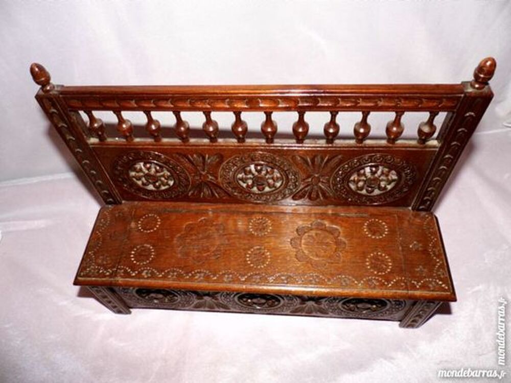 Jouet poup&eacute;e Banc coffre mobilier breton antiquit&eacute; Jeux / jouets