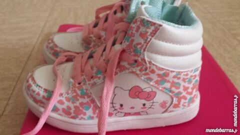 baskets hello Kitty neuves 5 Rueil-Malmaison (92)