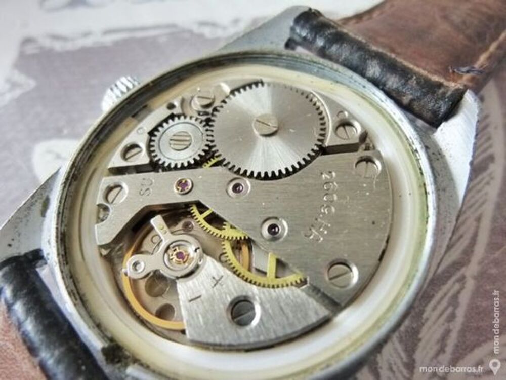 SEKONDA montre Russe m&eacute;canique RUS0071 Bijoux et montres