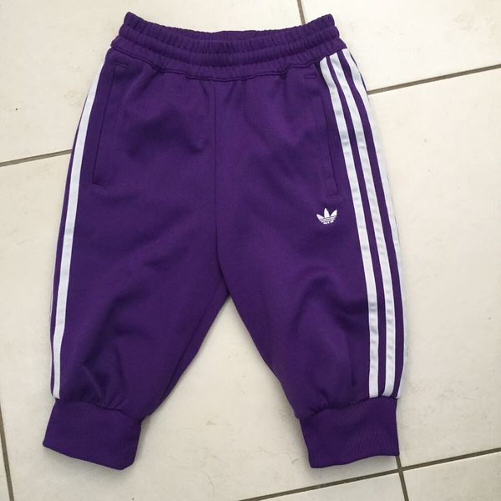 Bas jogging Adidas Forme un peu sarouel. Fille 10 ans Vêtements enfants