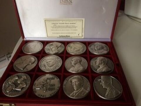 COFFRET 24 M�DAILLES COMM�MORATIVES GUERRE 39-45 600 Valenciennes (59)