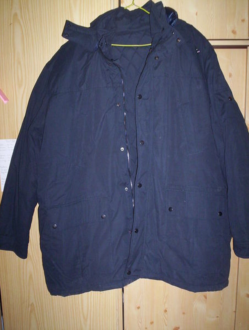 v&eacute;tements neuf divers Vêtements