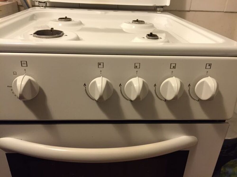 vends gazini&egrave;re/four Electromnager