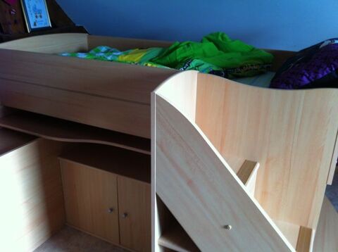 LIT ADO AVEC RANGEMENT ET BUREAU INTEGRE 150 Faverney (70)