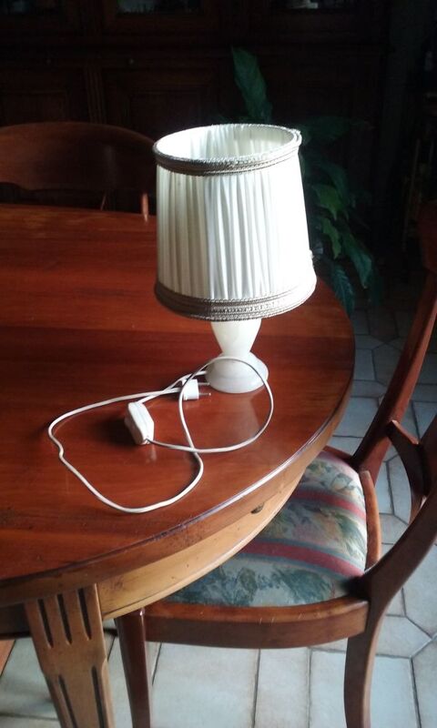 Lampe albâtre beige 9 Lésigny (77)