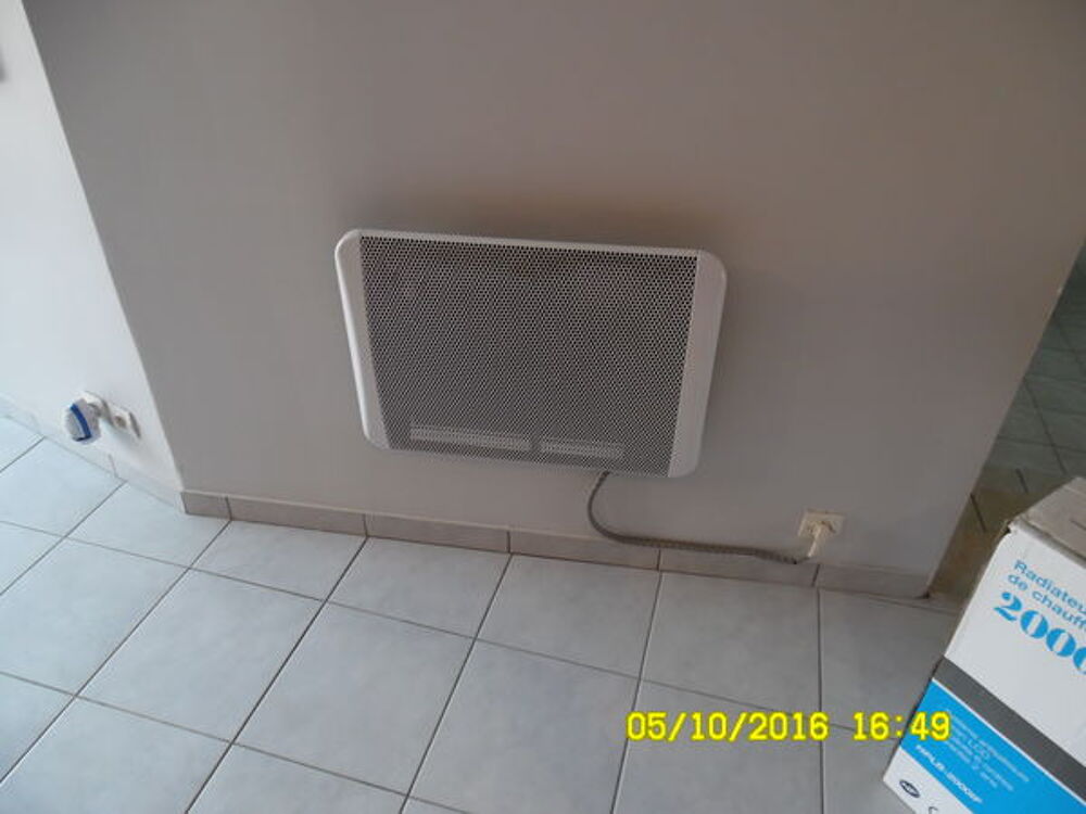 2 CONVECTEURS RADIANS 1000 W Electroménager