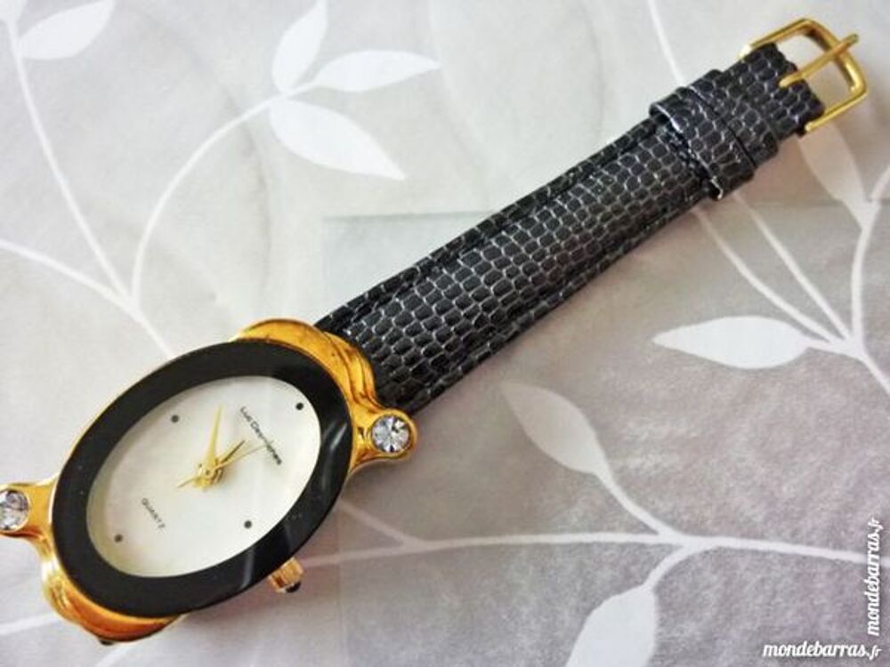Luc Desroches montre Dame ovale LUD0002 Bijoux et montres