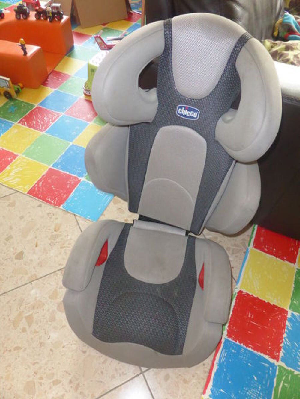si&eacute;ge auto b&eacute;b&eacute; Chicco 15-36kg Puériculture