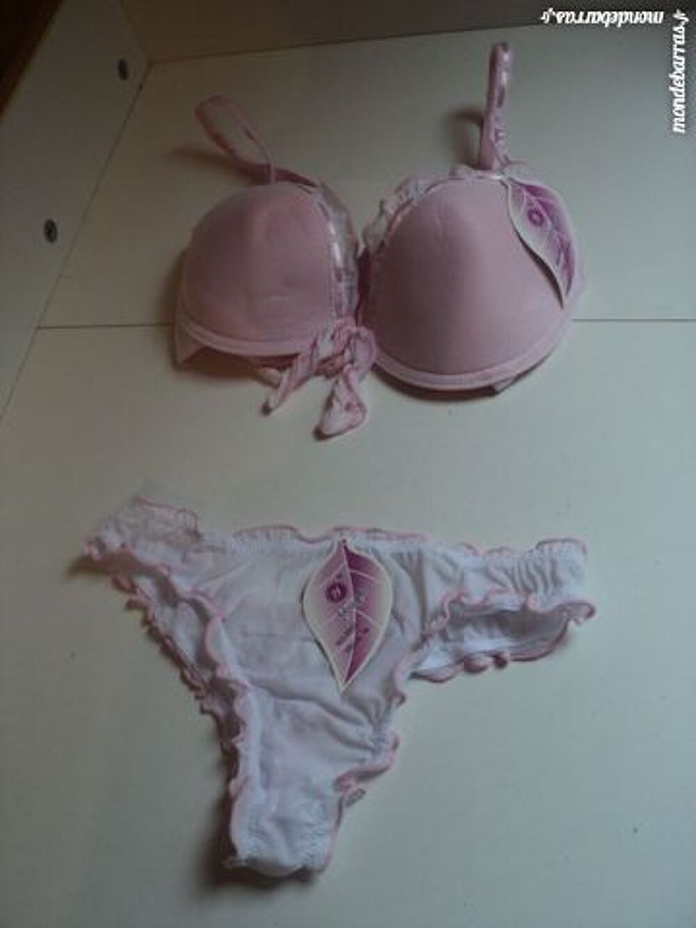 ensemble lingerie * destockage Vêtements