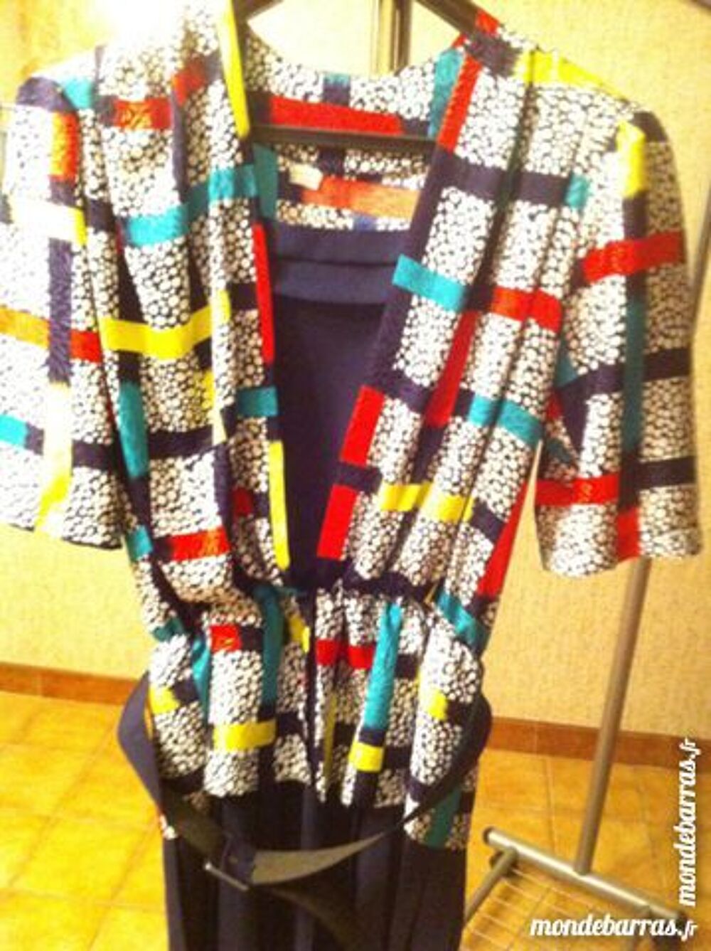 robe multicolore (bas pliss&eacute; bleu marine) Vêtements