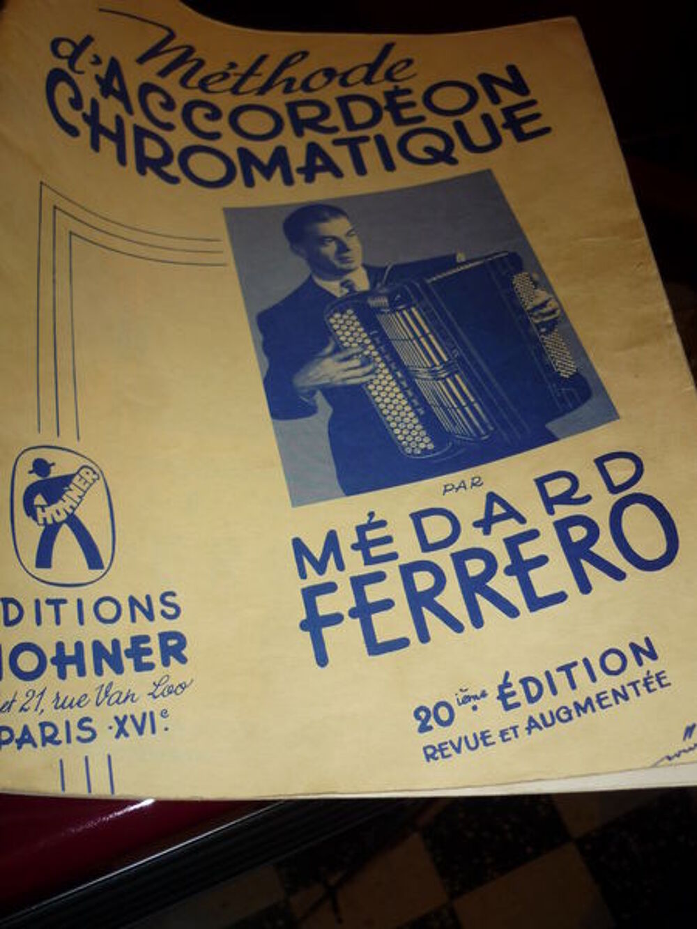 accord&eacute;on chromatique HOHNER ARTISTE IV Instruments de musique
