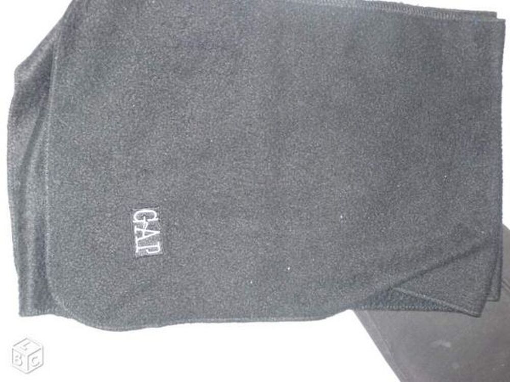lot &eacute;charpe GAP 2 Cale&ccedil;ons 1sweat adidias Vêtements