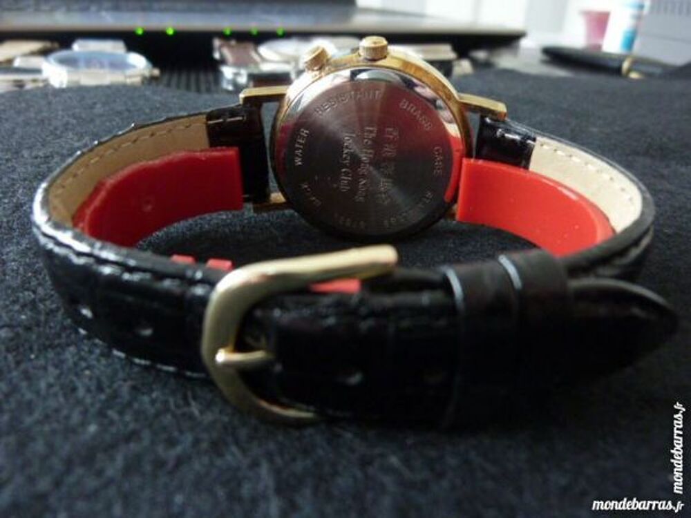 HONG KONG JOCKEY CLUB ISA31 montre 12/24h DIV0431 Bijoux et montres