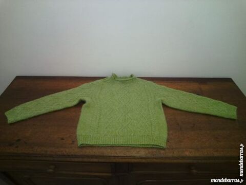 Pull de laine vert fait mains 8 ans - TBE 6 Reims (51)