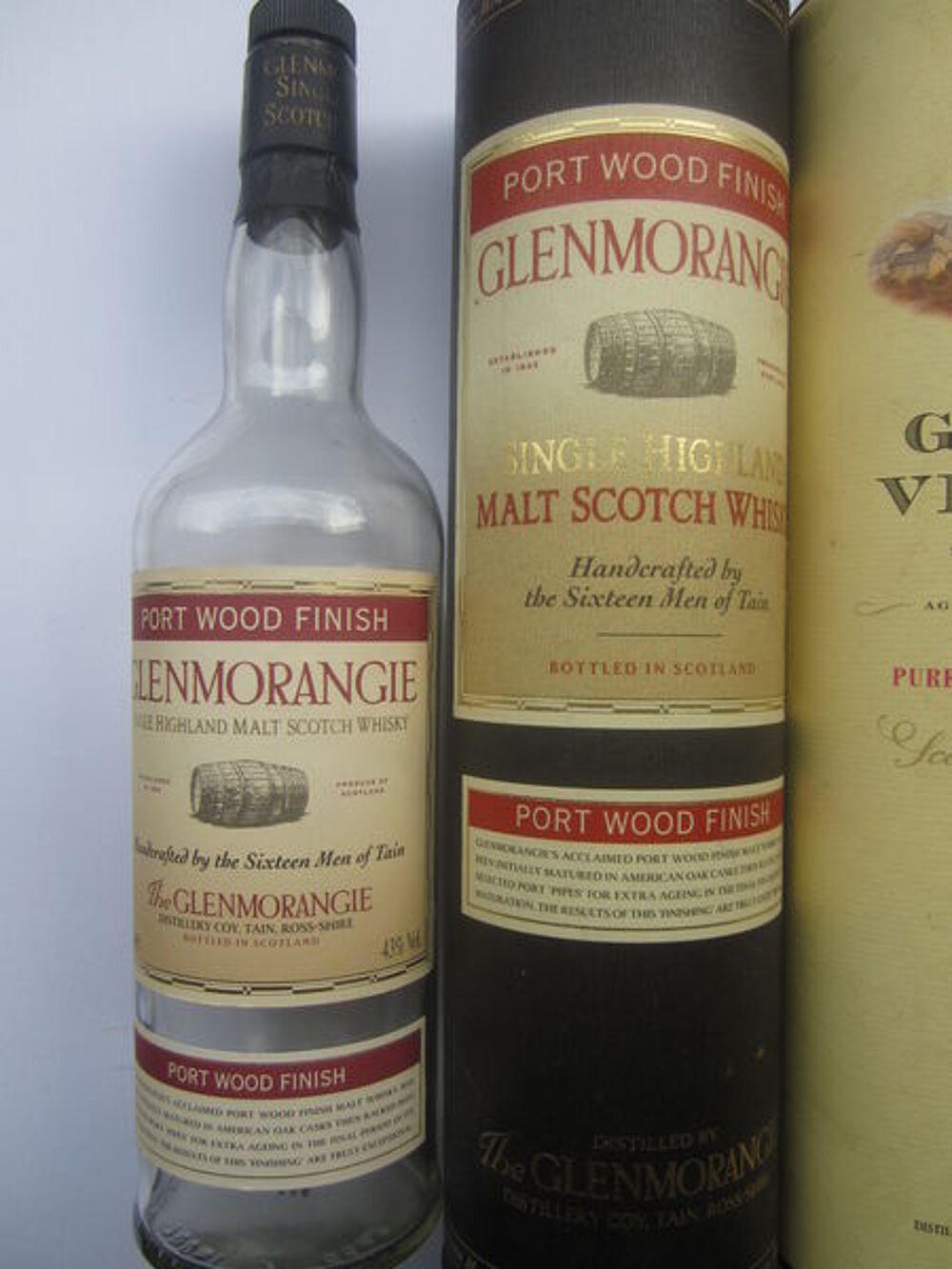 Bo&icirc;tes, Tubes et bouteilles de whisky
