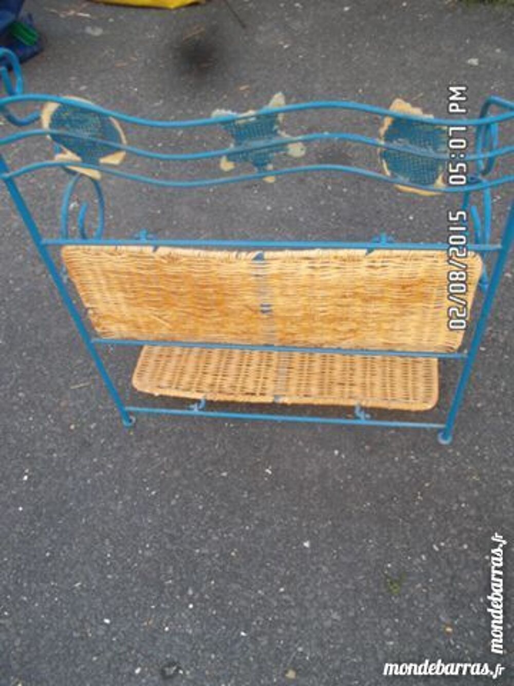 &eacute;tag&egrave;re bleu pliable en osier Cuisine