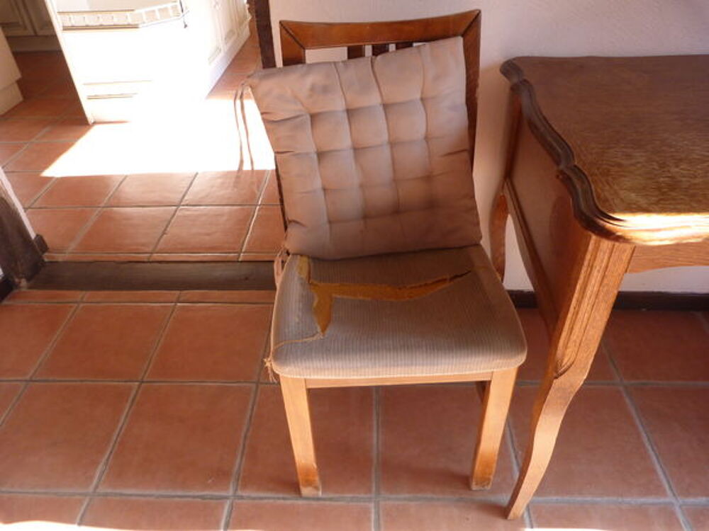 plusieurs chaises Meubles