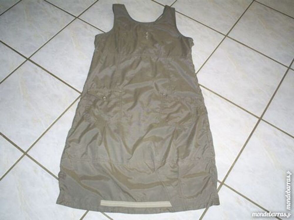Robe MIA SOANA Taille 44 Vêtements