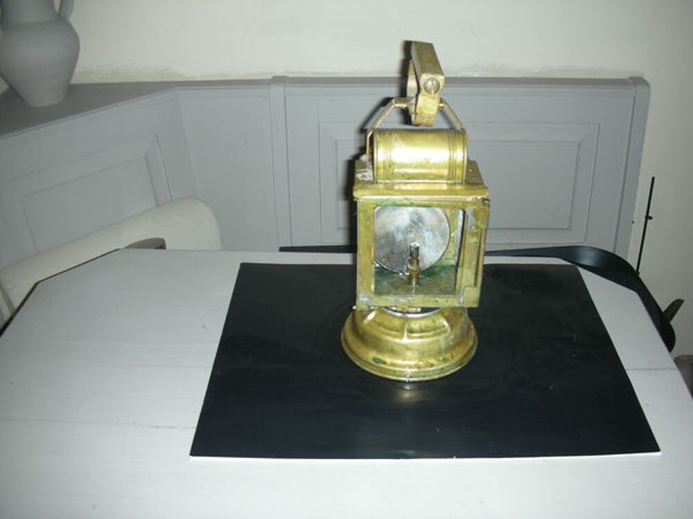 ancienne lampe de gare chemin de fer 