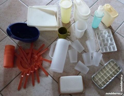 boites tupperware, service table plastique, pichet 1 cuisses (71)