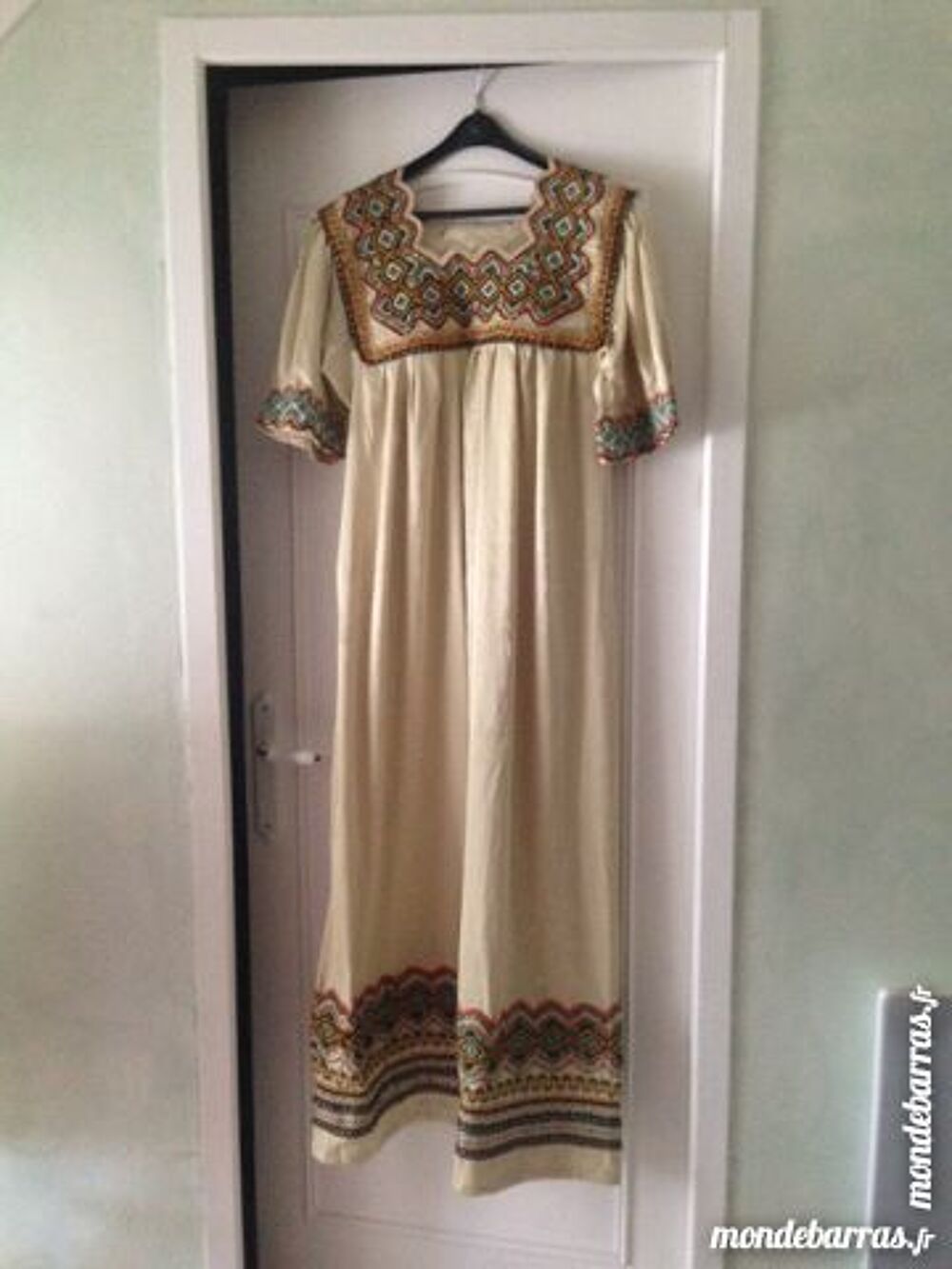 Robe kabyle Vêtements