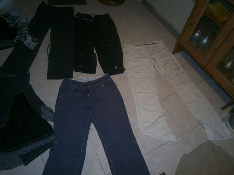 3 pantalons bon tat 6 Annonay (07)