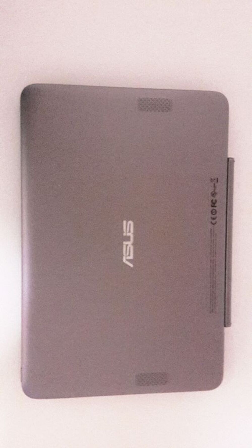Vend ordinateur-tablette casi-neuf Téléphones et tablettes