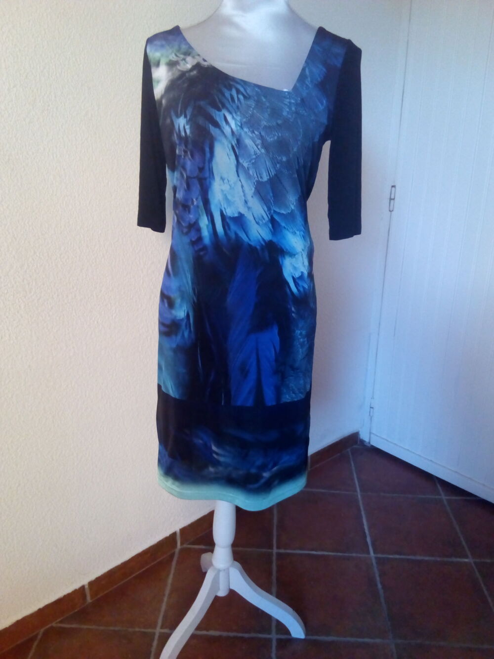 Tr&egrave;s jolie Robe ASHLEY BROOKE taille 40 Vêtements