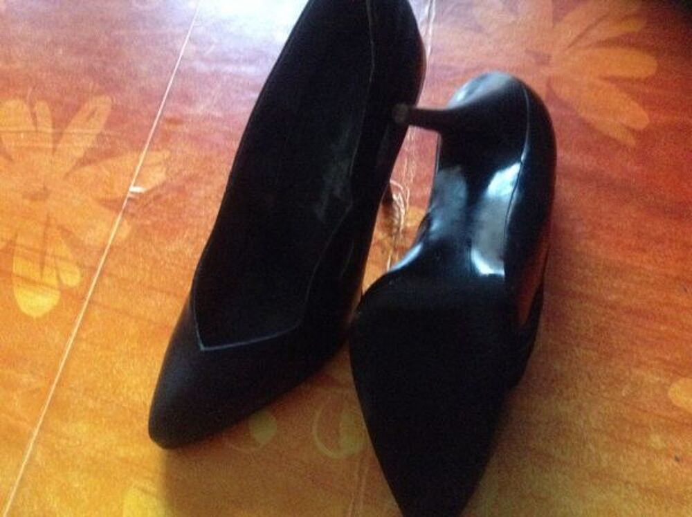  Chaussures de femme Cuir Vêtements