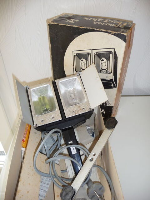 Projecteur d'clairage photo FLECTALUX 2000 NA
30 Gravelines (59)