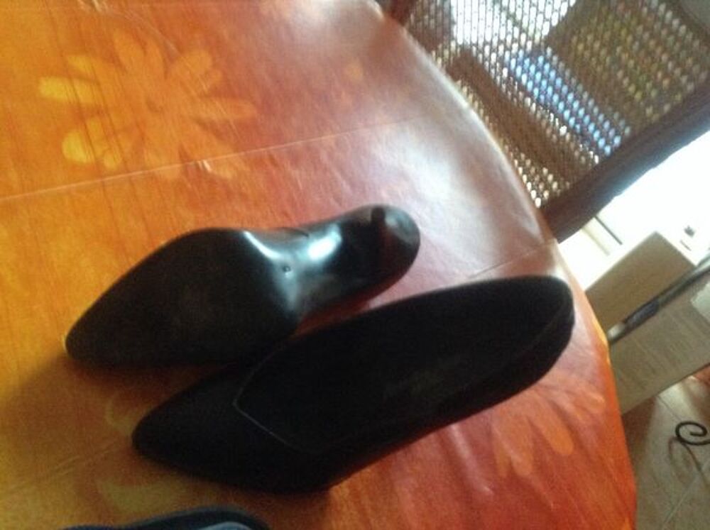 Chaussures de femme Cuir Vêtements