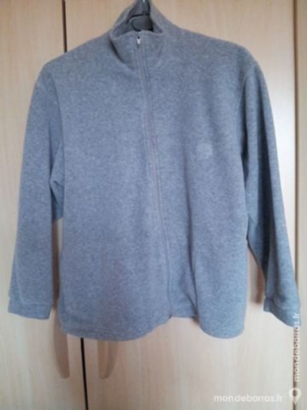 lot de pull polaire et gilet enfants Vêtements enfants