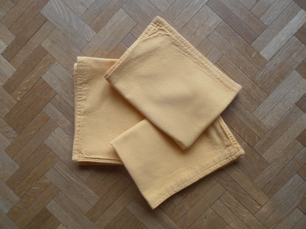 3 sets de table orange (79) Cuisine