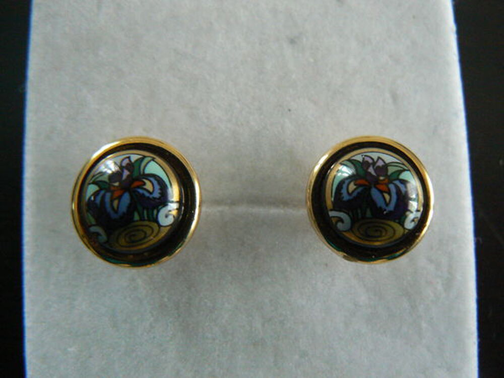 boucles d'oreille, cha&icirc;ne et pendentif bijoux Freywille Bijoux et montres