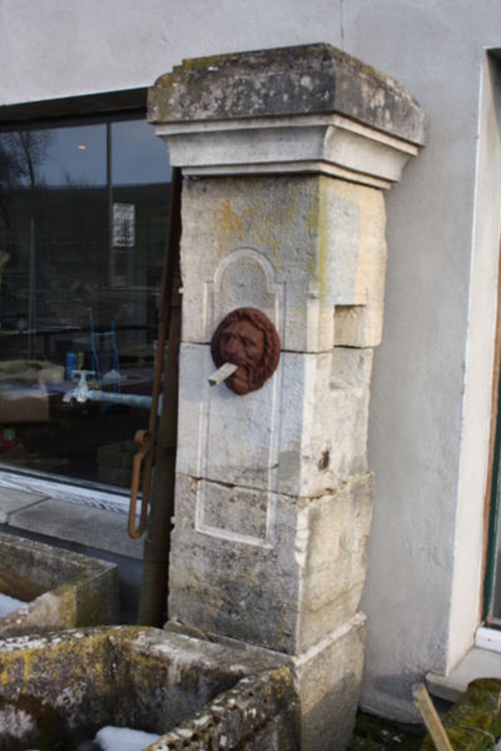 Moine de fontaine en pierre Décoration