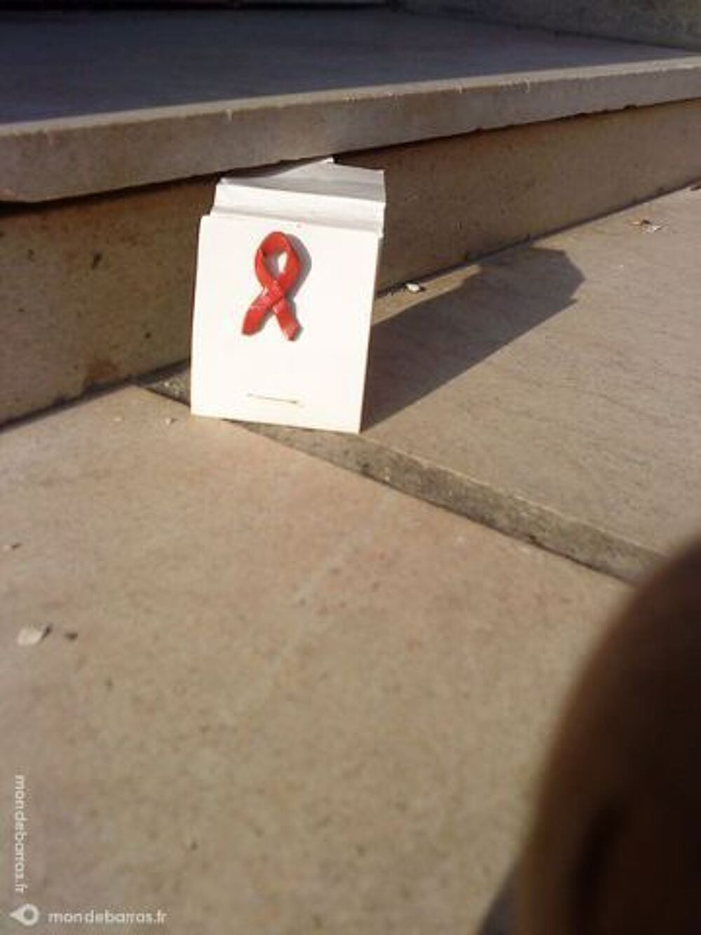 Pin'S AIDES / SIDA 
