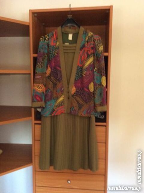 ROBES DIVERS MODELES 2 Outreau (62)