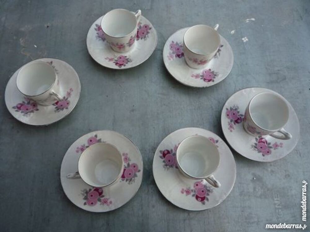 6 tasses &agrave; caf&eacute;/porcelaine de Limoges Cuisine