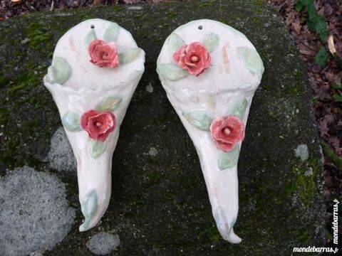 Vase applique forme corne 25 Castres (81)