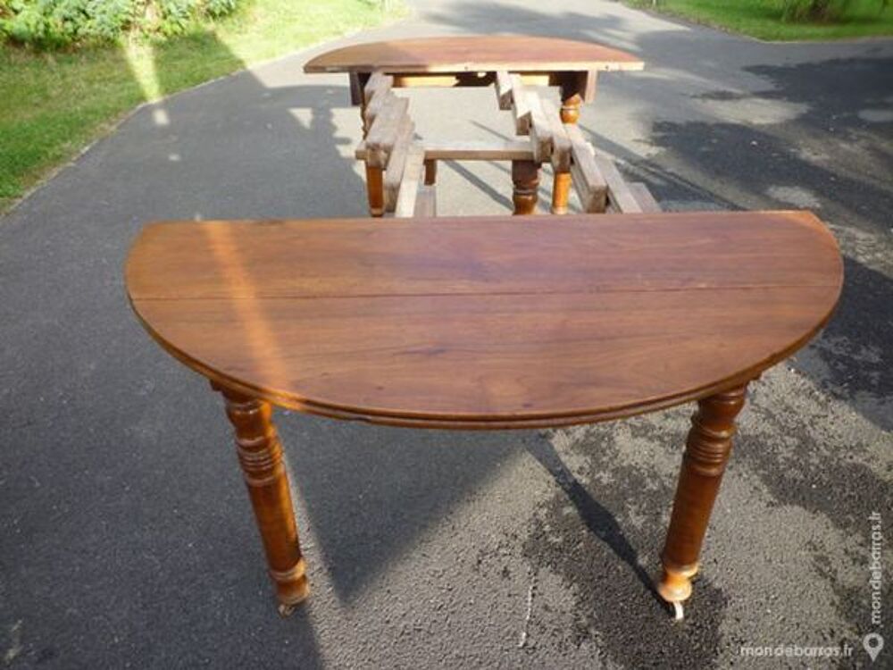 Table &agrave; volets 6 pieds Louis Philippe en Noyer Meubles