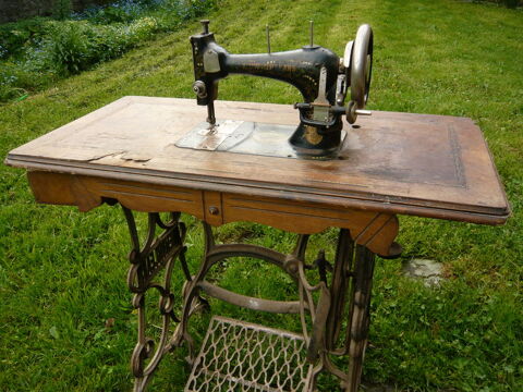 Machine � coudre New Home 150 Chavanay (42)