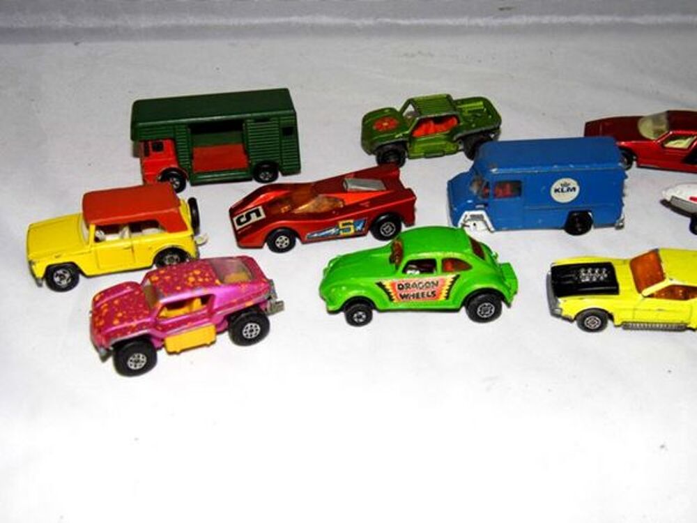 Jouet ancien 9 voitures 1 avion matchbox lesney Jeux / jouets