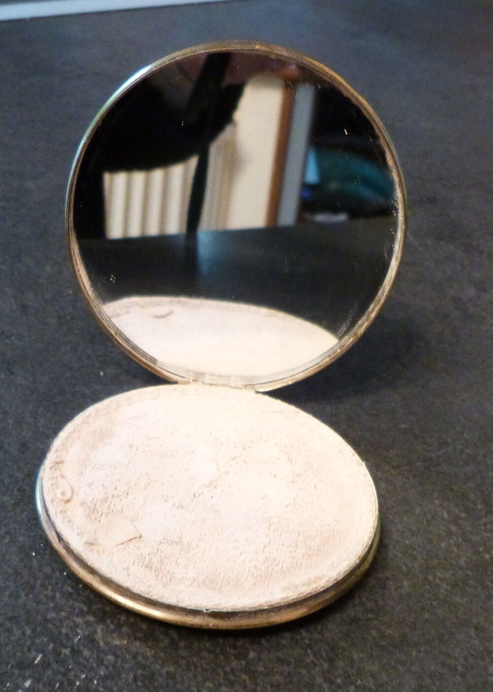 Poudrier ancien Metal dor&eacute; FEMME Boite MIROIR Bijoux et montres