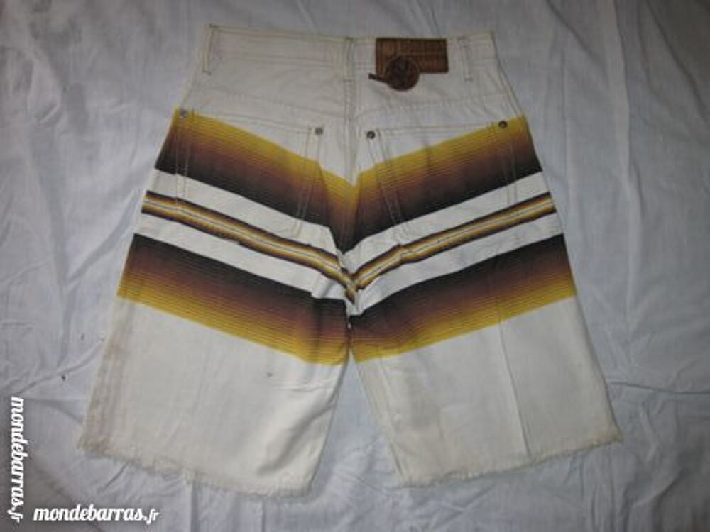 Short Diesel type Bermuda Taille 38 Blanc Femme Vêtements