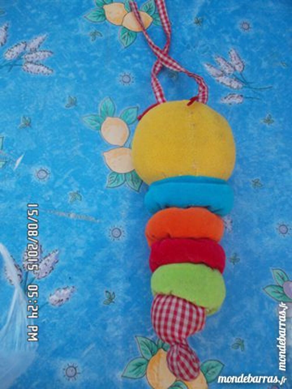 peluche chenille Jeux / jouets
