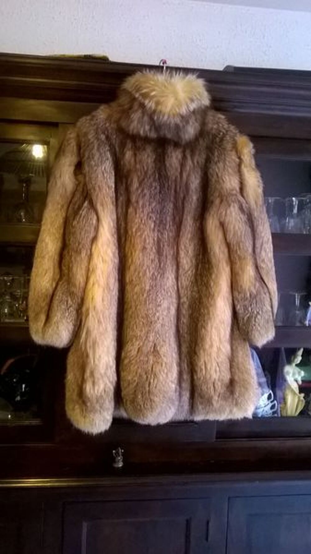 manteau renard fauve manches boules taille 44/46 Vêtements
