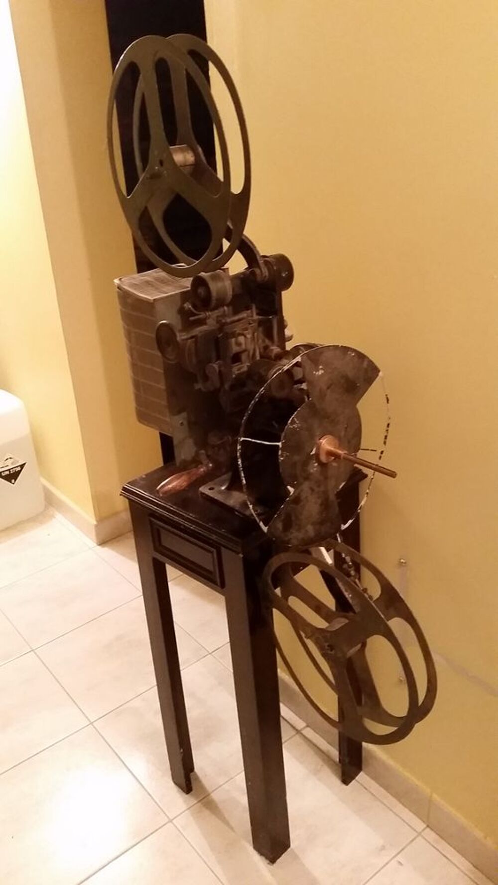 PROJECTEUR FILM 