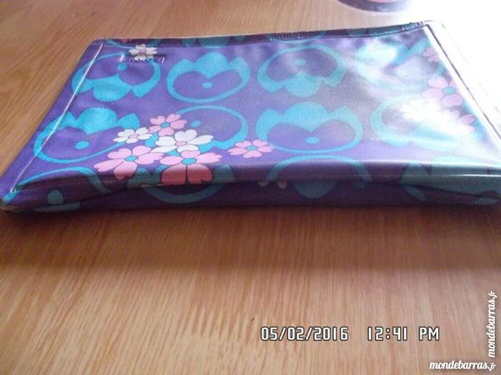 TROUSSE VINTAGE MAUVE FLEURS*JUSTE 3E*KIKI60230 Bijoux et montres