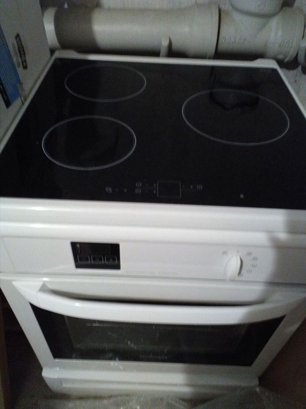 vends cuisiniere Electroménager