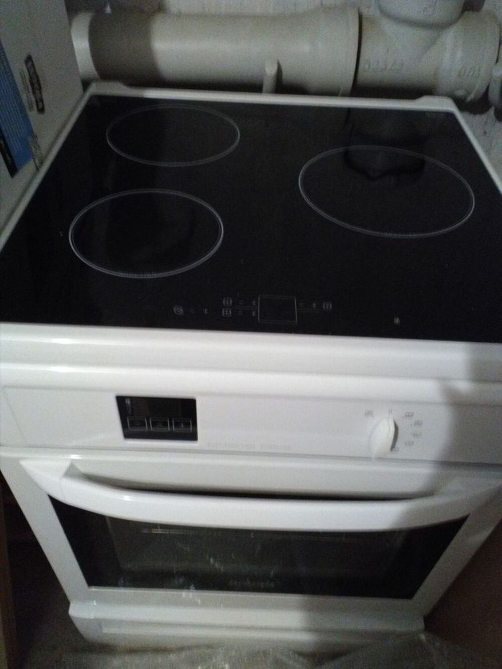vends cuisiniere Electromnager